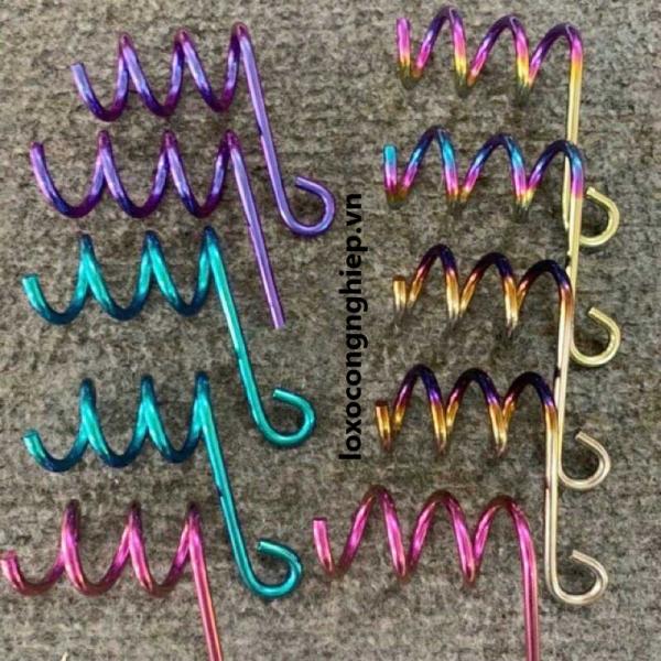 Lò xo kẹp dây mạ Titan